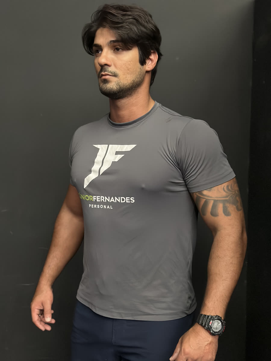 Júnior Fernandes, pose 1