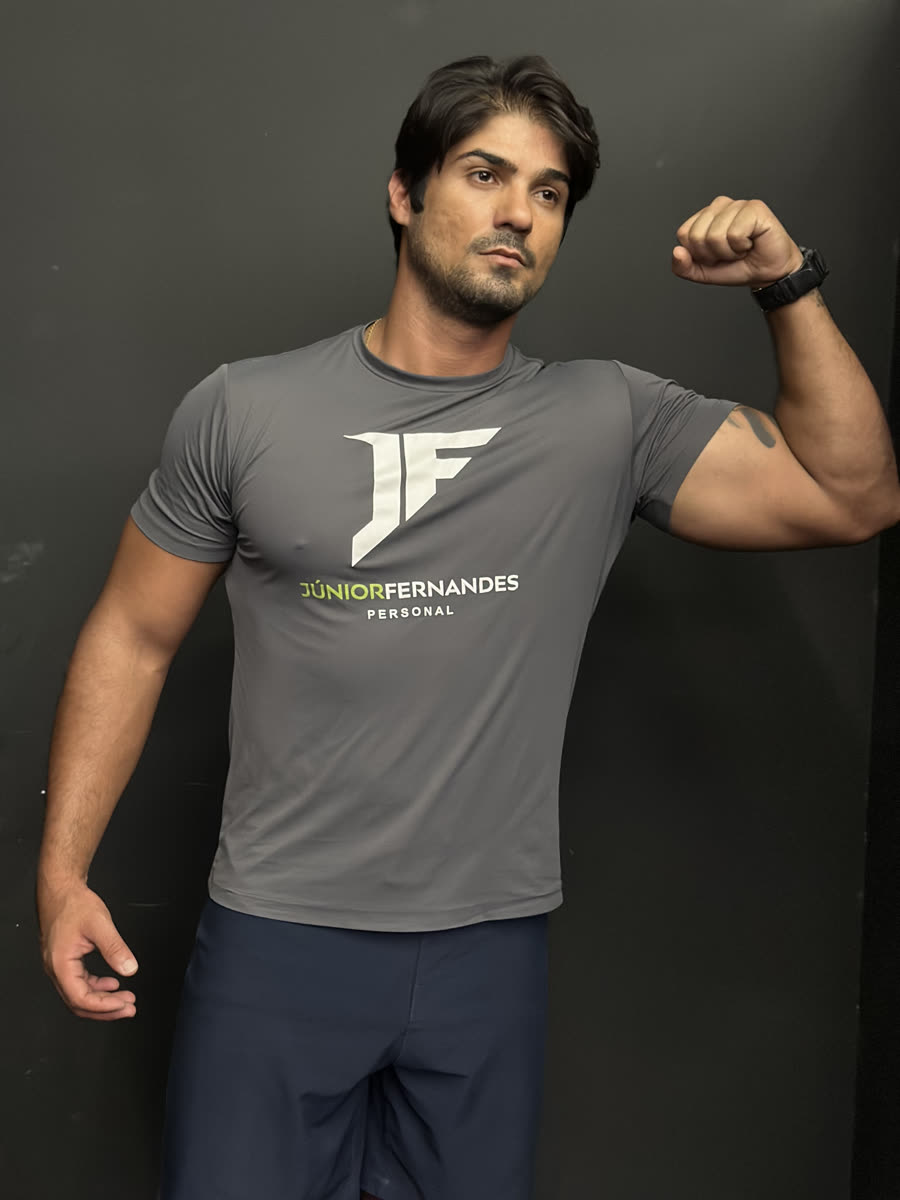 Júnior Fernandes, pose 4